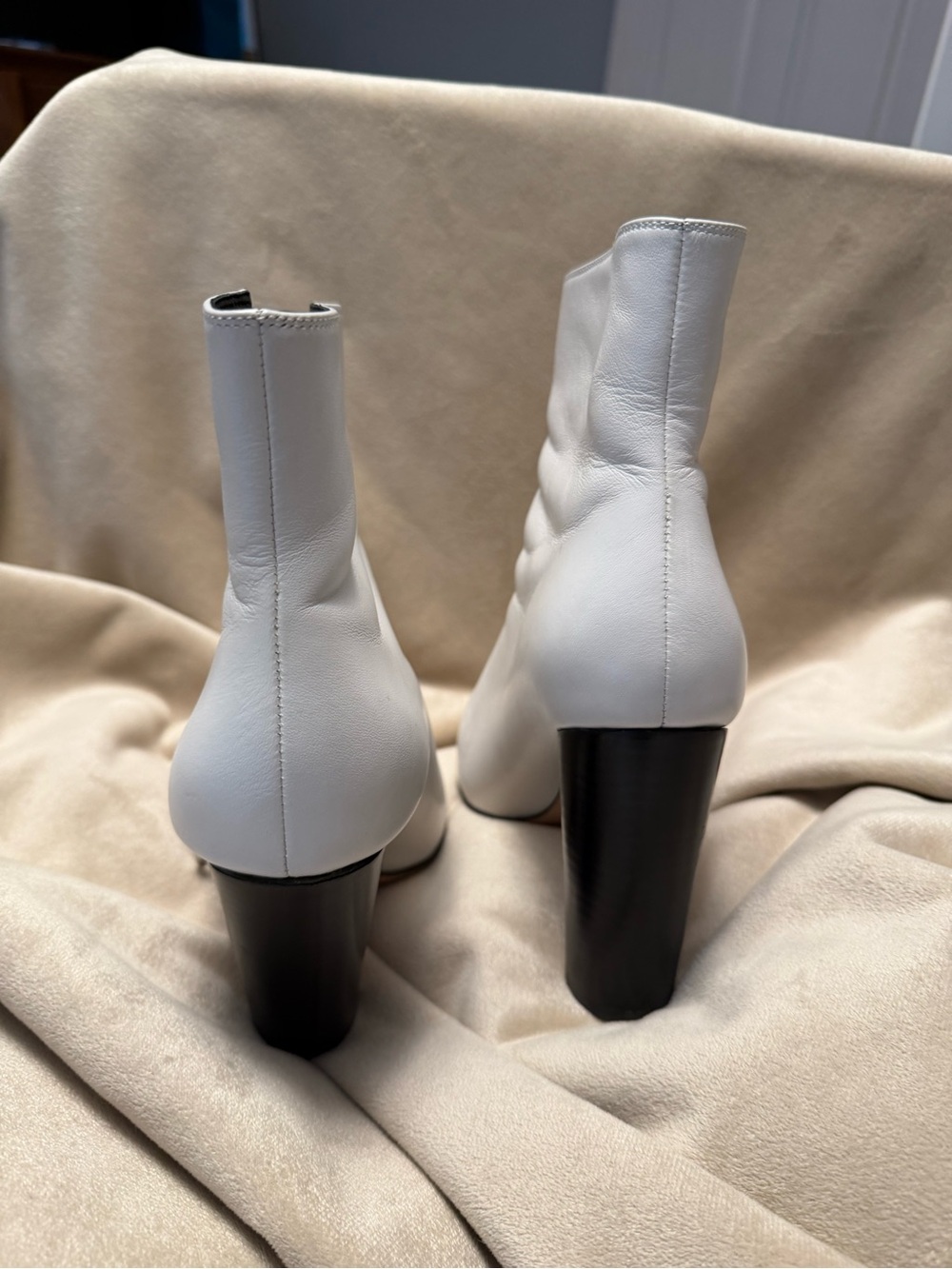 PAIGE White Leather “Katie” Pointed Ankle Zip Booties with Ring Pull - Picture 4 of 12